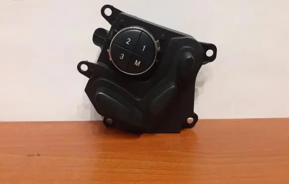 Mercedes-Benz E W211 Seat control switch 03464215 2118207810