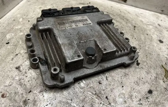 Renault Scenic II - Grand scenic II Engine control unit/module ECU 8200391966