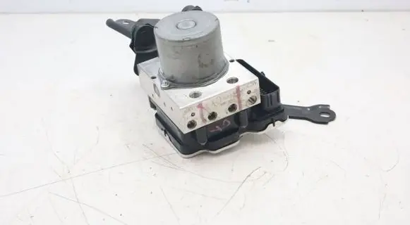 Toyota Yaris ABS Pump 44540-0D781