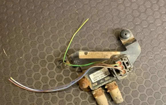 Ford S-MAX Exhaust gas pressure sensor AV615L200AA CZQ7A11H12C