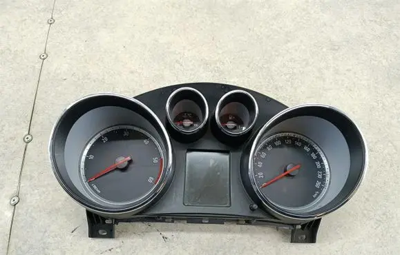 Opel Insignia A Speedometer (instrument cluster) 22783076