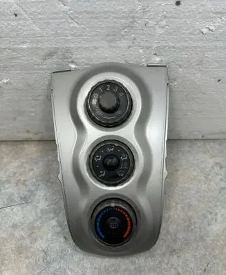 Toyota Yaris Climate control unit 554060D190
