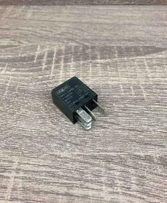 Ford Kuga I Other relay 5M5T14B192BA V23074A1001X77 095111C
