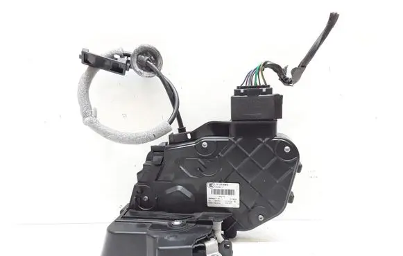 Volvo V70 Rear door lock 31253668
