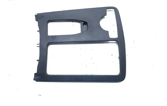 Mercedes-Benz C W204 Center console decorative trim A2046800107