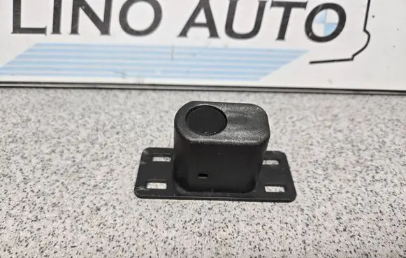 BMW X5 E70 Front parking sensor holder (PDC) 8038272