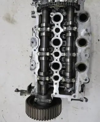 Jaguar XJ X351 Engine head KRIS235789
