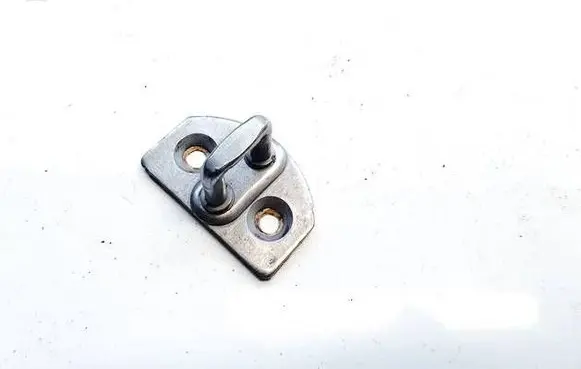 Renault Austral Rear door lock loop/hook striker 0549R