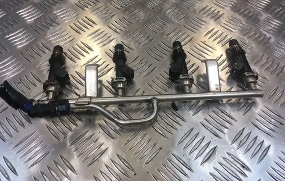 Fuel injectors set
