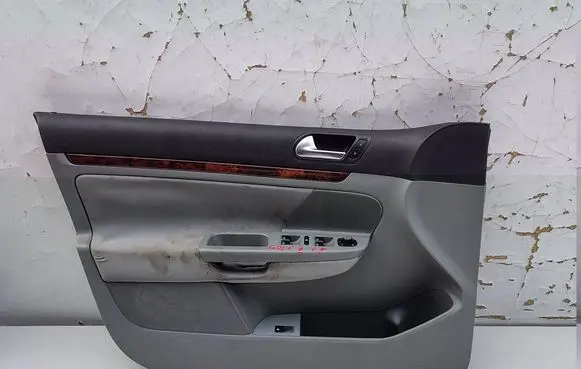 Volkswagen Golf V Coupe rear side trim panel