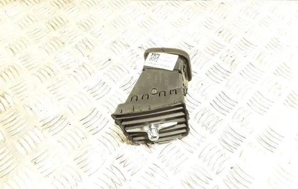 Volvo XC40 Dashboard side air vent grill/cover trim 31477273