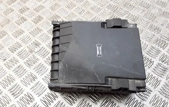 Skoda Octavia Mk2 (1Z) Fuse module 1k0937125a