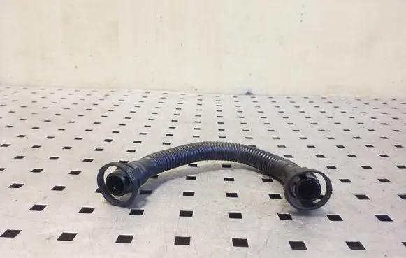 Skoda Octavia Mk2 (1Z) Breather/breather pipe/hose 06F103221E