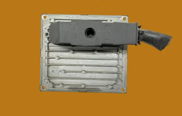 Ford Focus Engine control unit/module AM5112A650AA
