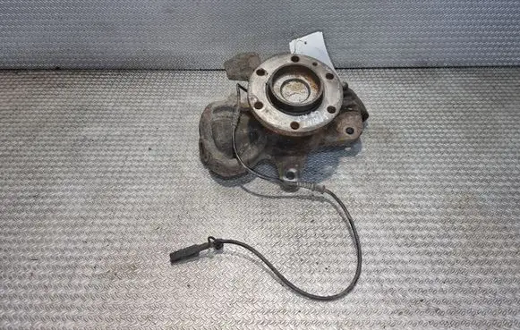 Mercedes-Benz Sprinter W906 Front wheel hub