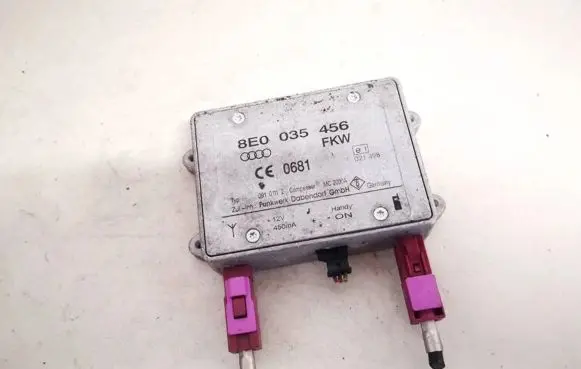 Audi A8 S8 D2 4D Antenna control unit 8e0035456