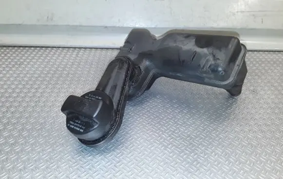 Audi A2 Oil fill pipe 8Z0115373A