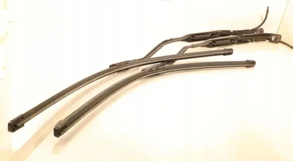Ford S-MAX Front wiper blade arm W000102493