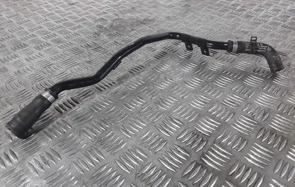 Mercedes-Benz A W176 Engine coolant pipe/hose