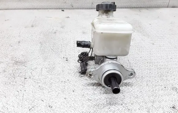 KIA Sorento Master brake cylinder