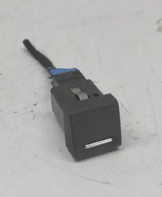 Audi A4 S4 B7 8E 8H Passenger airbag on/off switch 8E1919234B 06198A