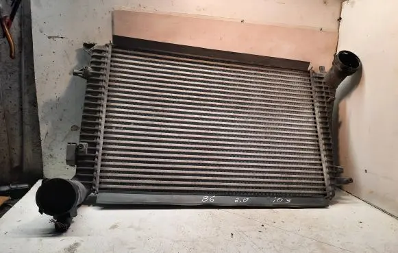 Volkswagen PASSAT B6 Intercooler radiator 3C0145803G N7083001