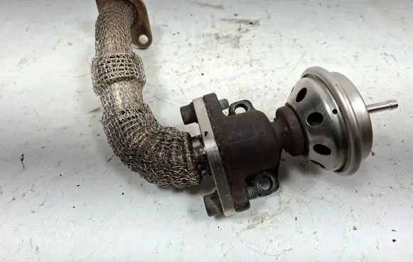 Audi A6 S6 C5 4B EGR valve 028131501E