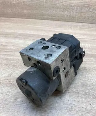 Volvo S40, V40 ABS Pump 0273004224 30857585