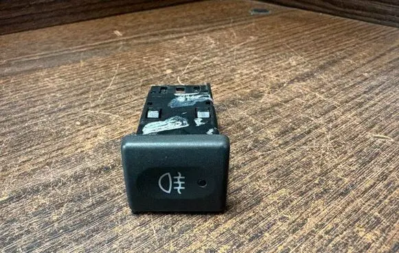 Land Rover Defender Fog light switch 03035058 YUG000530LNF