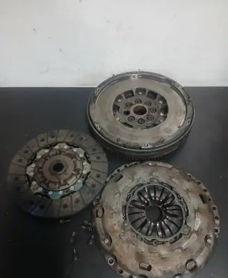 Volvo V70 Clutch set kit 124040710
