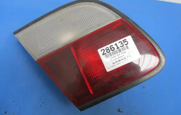 Nissan Almera Rear/tail lights