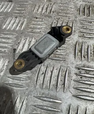 Mercedes-Benz CLS C219 Airbag deployment crash/impact sensor 0018209126