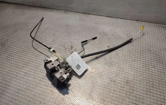 Volkswagen Crafter Front door lock A9067201735