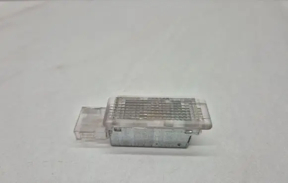 Volkswagen Golf V Other interior light 7L0947415 6L0947565