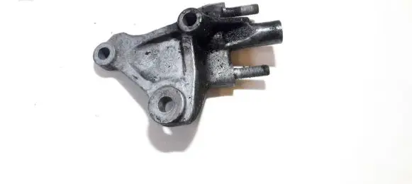 Nissan Micra Engine mounting bracket