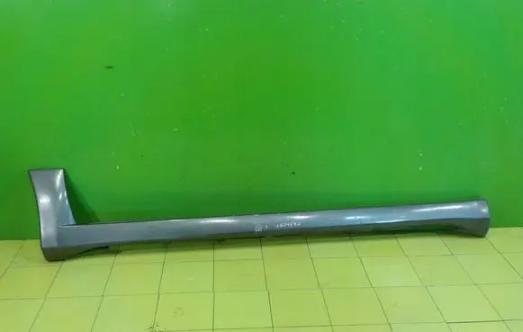 Mitsubishi Outlander Side skirt front trim 