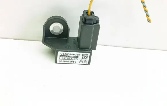 Peugeot 206 Airbag deployment crash/impact sensor 9636982680 C4383106230 550903000