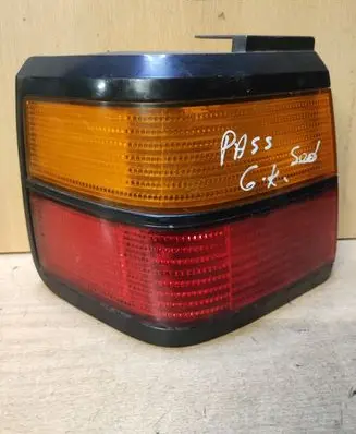 Volkswagen PASSAT B3 Rear/tail lights 357945111