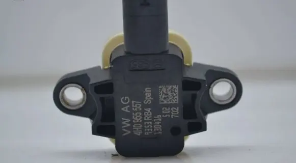 Audi A6 S6 C7 4G Airbag deployment crash/impact sensor 4H0955557