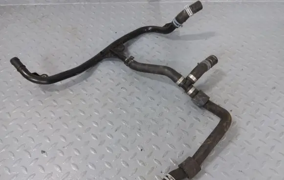 Skoda Kamiq Engine coolant pipe/hose 05E121070 2Q0122051BC