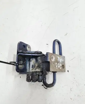 Seat Altea Front door lower hinge 
