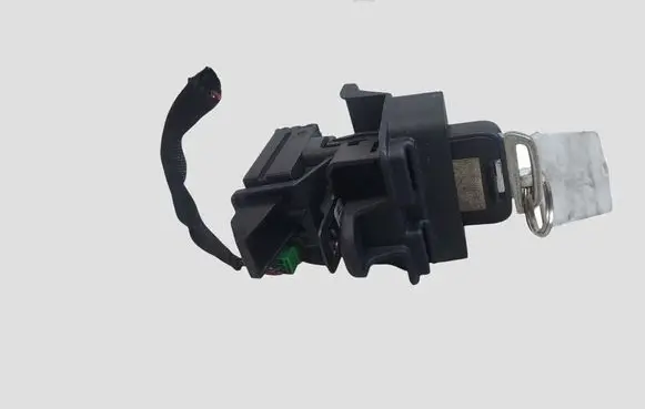 Volvo V60 Ignition lock AH4N15607AE 28227917 30791678
