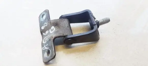 Mitsubishi Outlander Tailgate/trunk/boot hinge