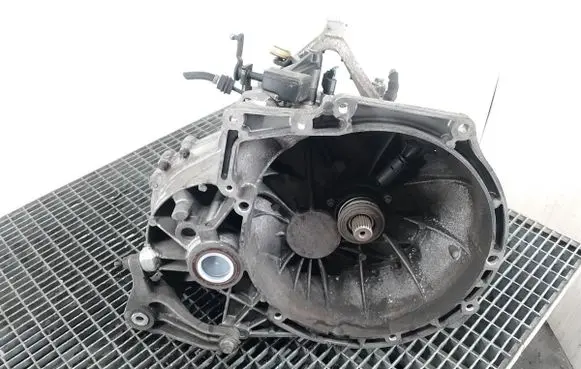 Ford C-MAX I Manual 5 speed gearbox 3M5R7F096YF6M5R