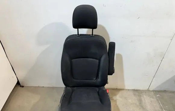 Renault Trafic III (X82) Front passenger seat