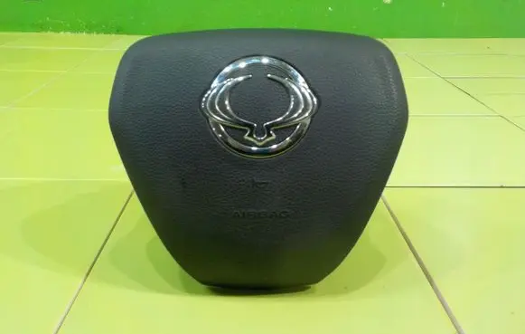 SsangYong Tivoli Steering wheel airbag 8620135500 XP199