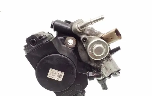 Fuel injection high pressure pump