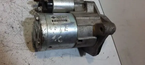 Nissan Note (E11) Starter motor 23300BC200 M000T32171