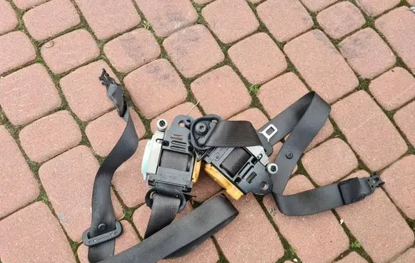 Opel Insignia A Front seatbelt 12848367