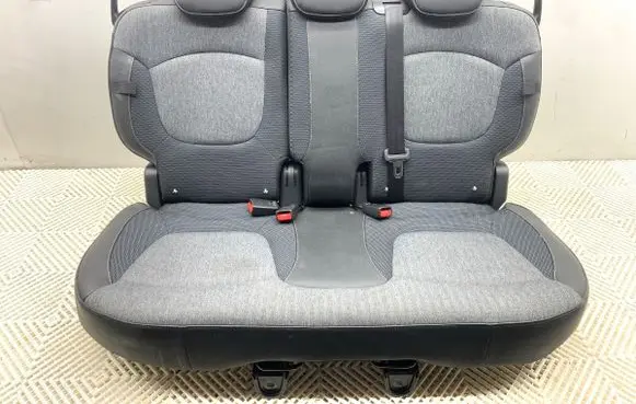 Renault Captur Second row seats 